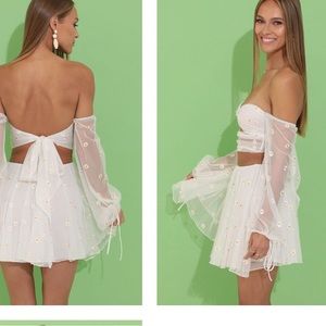 Lucy in the Sky Two Piece Daisy Set